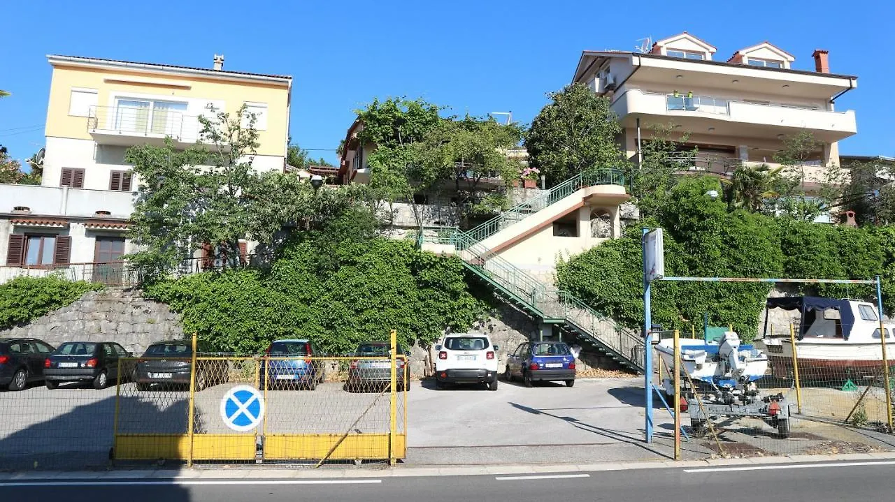 Apartments Komel II Opatija 0*,